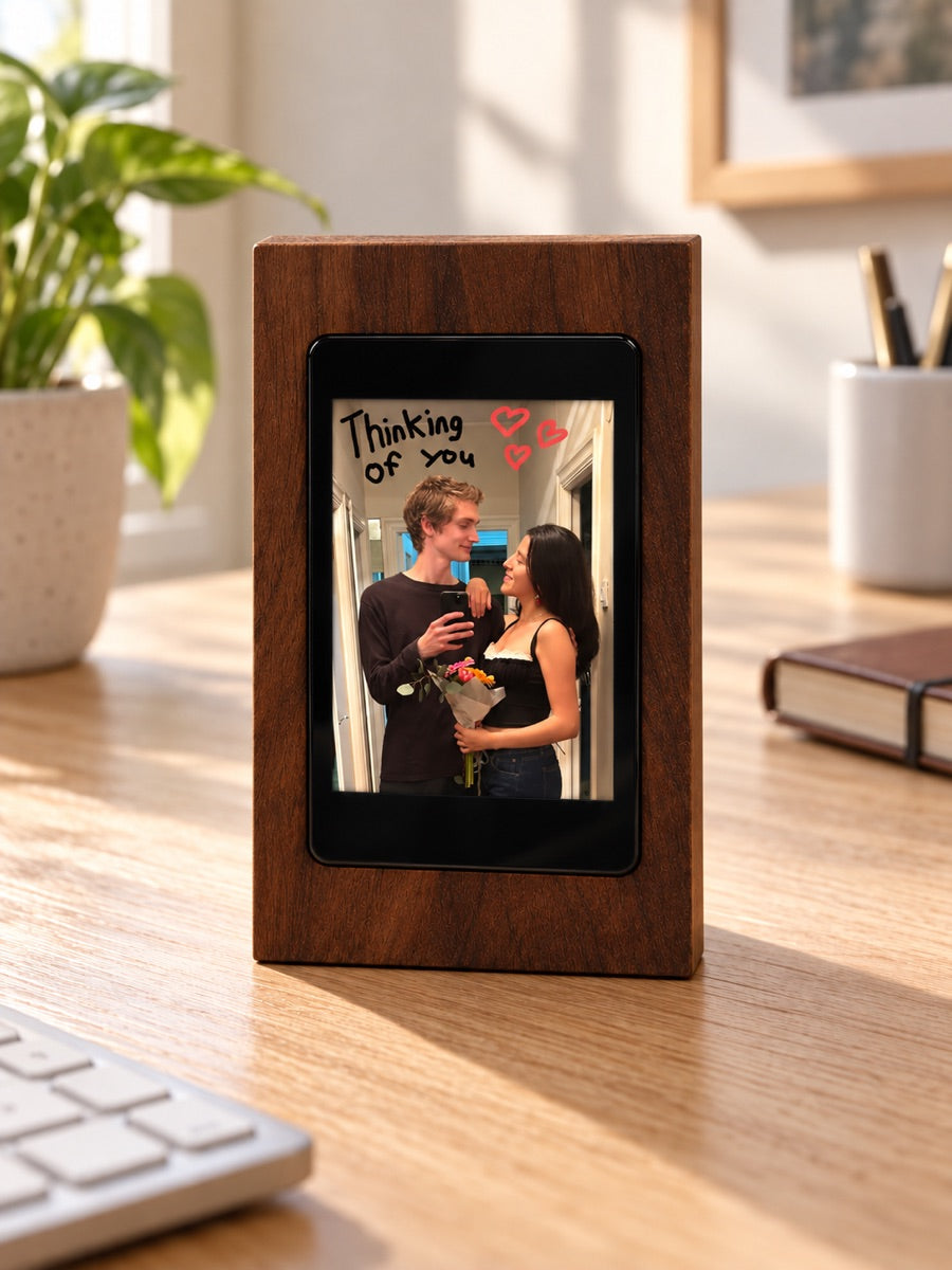 The same photo and note showing on a Linko